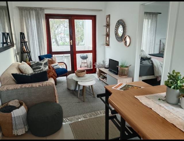 1 bed property to rent in GREENWAYS